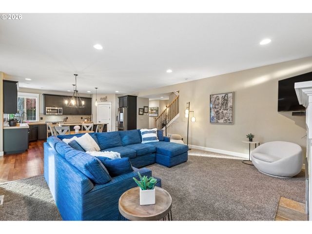 22248 Sw SMITH Ave, Sherwood, OR 97140