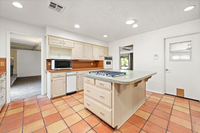 6308 NW 62nd Circle, Oklahoma City, OK 73122