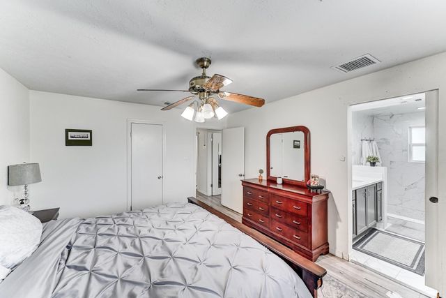 1130 Old Mill Lane, Houston, TX 77073