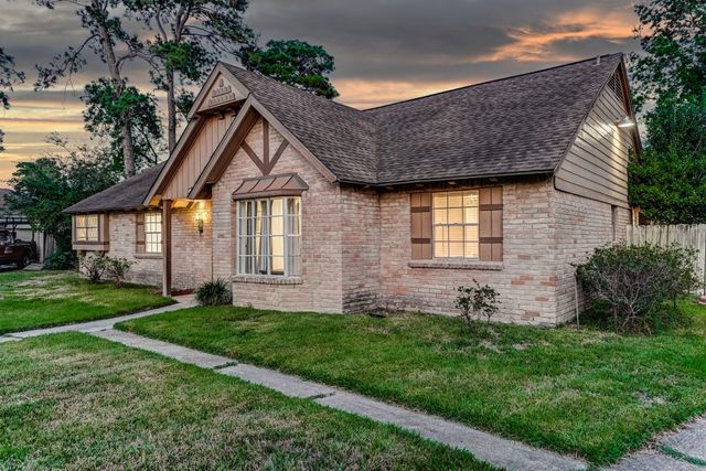 1130 Old Mill Lane, Houston, TX 77073