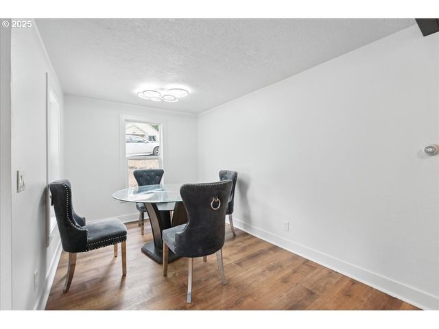 4711 ALDER St, West Linn, OR 97068