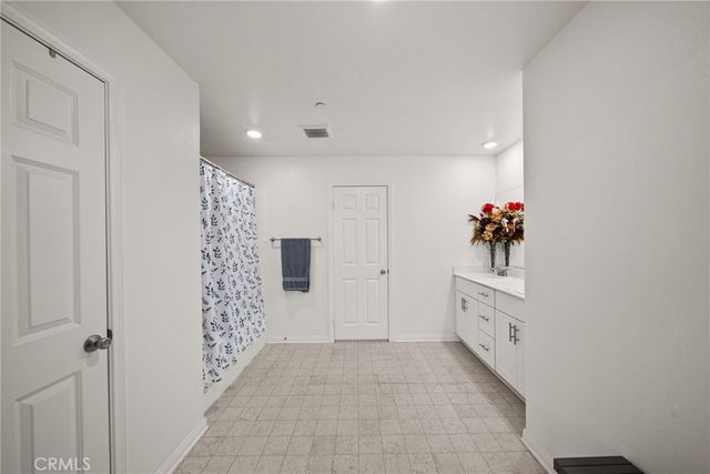 14043 Royalton Lane 2, Gardena, CA 90247