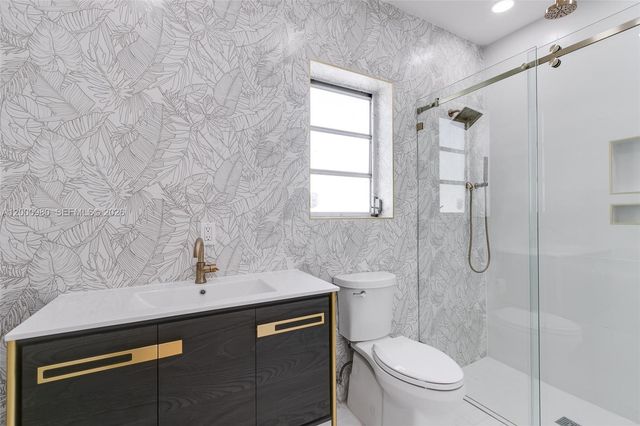 840 NE 182nd Ter, North Miami Beach, FL 33162