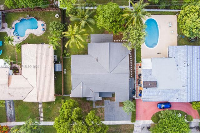 840 NE 182nd Ter, North Miami Beach, FL 33162