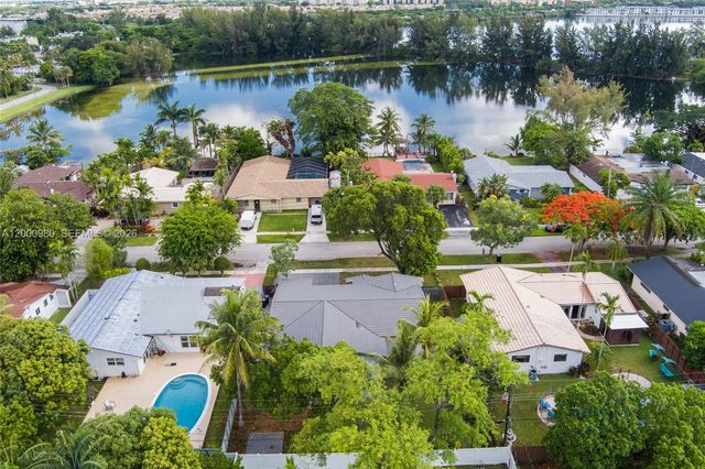 840 NE 182nd Ter, North Miami Beach, FL 33162