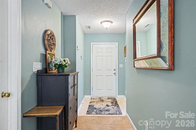 6909 Karnak Court, Charlotte, NC 28216