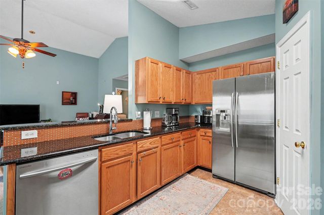6909 Karnak Court, Charlotte, NC 28216