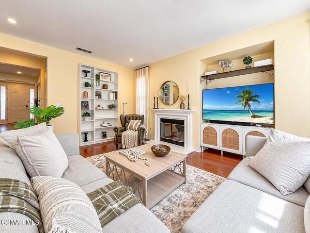 4656 Calle Norte, Newbury Park, CA 91320