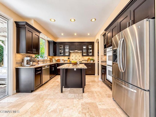 4656 Calle Norte, Newbury Park, CA 91320