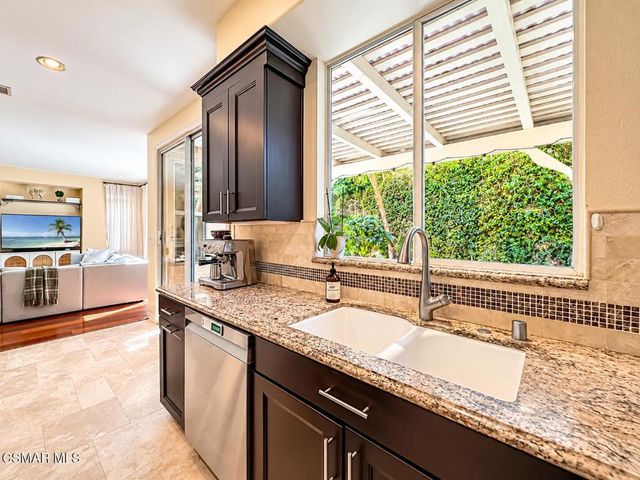 4656 Calle Norte, Newbury Park, CA 91320