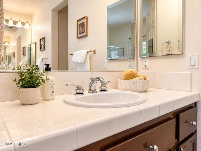 4656 Calle Norte, Newbury Park, CA 91320