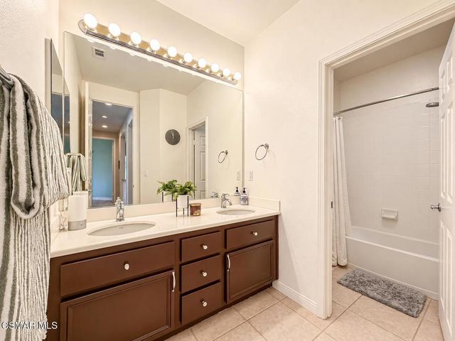 4656 Calle Norte, Newbury Park, CA 91320