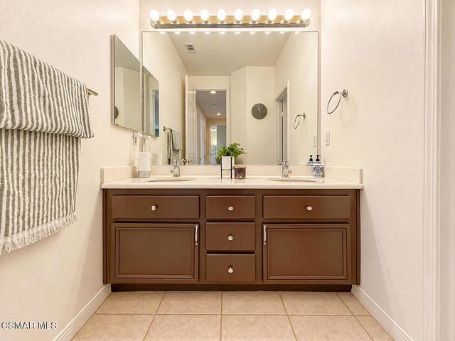 4656 Calle Norte, Newbury Park, CA 91320