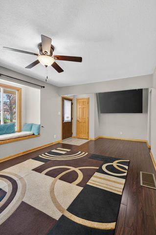 1501 Carrie Avenue, Des Moines, IA 50315