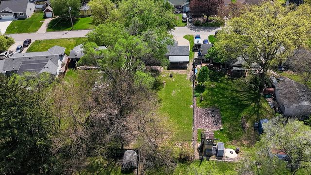1501 Carrie Avenue, Des Moines, IA 50315