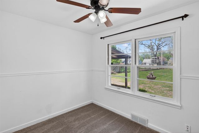 1501 Carrie Avenue, Des Moines, IA 50315