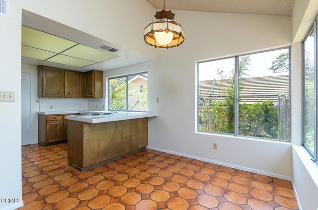 3810 San Augustine Drive, Glendale, CA 91206