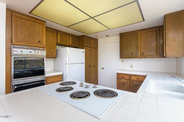 3810 San Augustine Drive, Glendale, CA 91206
