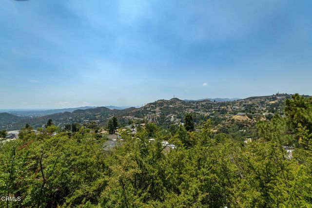 3810 San Augustine Drive, Glendale, CA 91206