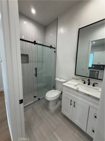 8441 Calvin Ave, Northridge, CA 91324