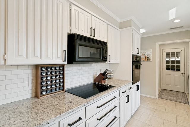 1805 Timbercreek Road, Benbrook, TX 76126