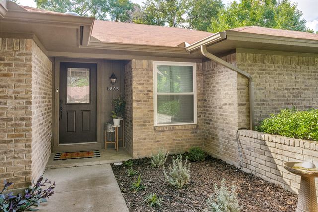 1805 Timbercreek Road, Benbrook, TX 76126