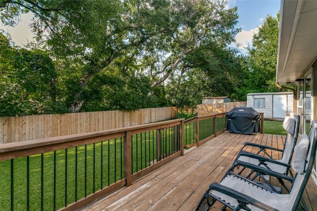 1805 Timbercreek Road, Benbrook, TX 76126