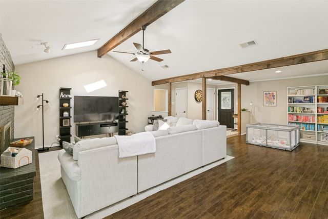 1805 Timbercreek Road, Benbrook, TX 76126