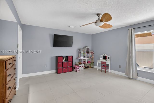 19156 NW 24th Ct, Pembroke Pines, FL 33029