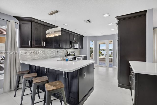 19156 NW 24th Ct, Pembroke Pines, FL 33029