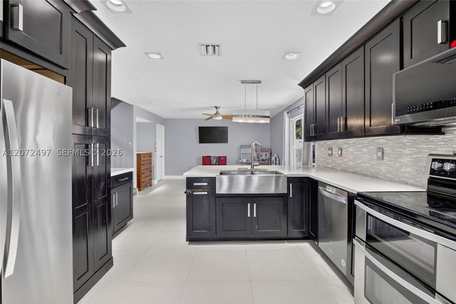 19156 NW 24th Ct, Pembroke Pines, FL 33029