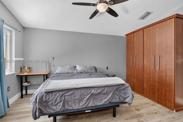 19156 NW 24th Ct, Pembroke Pines, FL 33029