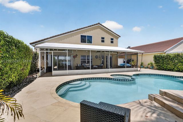 19156 NW 24th Ct, Pembroke Pines, FL 33029