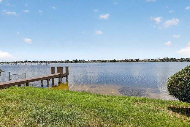 19156 NW 24th Ct, Pembroke Pines, FL 33029