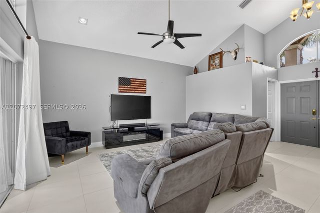 19156 NW 24th Ct, Pembroke Pines, FL 33029