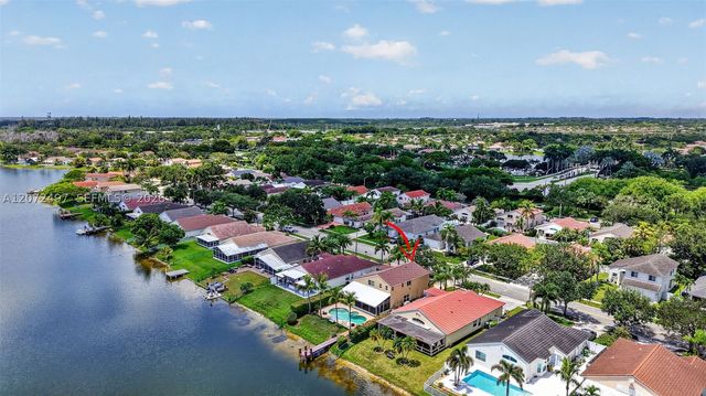 19156 NW 24th Ct, Pembroke Pines, FL 33029