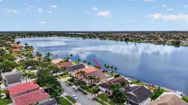 19156 NW 24th Ct, Pembroke Pines, FL 33029