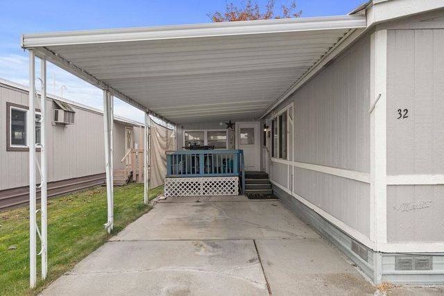 7303 N Crestline St, Spokane, WA 99217