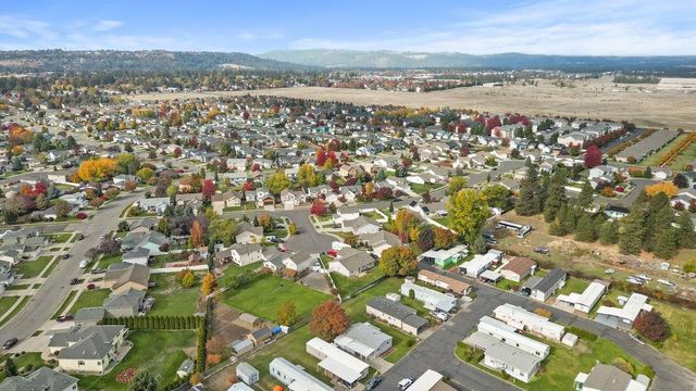 7303 N Crestline St, Spokane, WA 99217