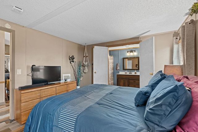 7303 N Crestline St, Spokane, WA 99217