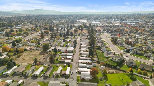 7303 N Crestline St, Spokane, WA 99217