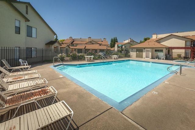1599 W Swain Rd, Stockton, CA 95207