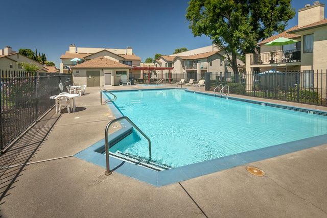 1599 W Swain Rd, Stockton, CA 95207