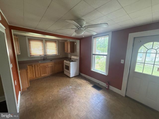 358 BERKLEY RD, Mantua, NJ 08051