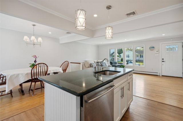 35 Ontario Ave., Massapequa, NY 11758