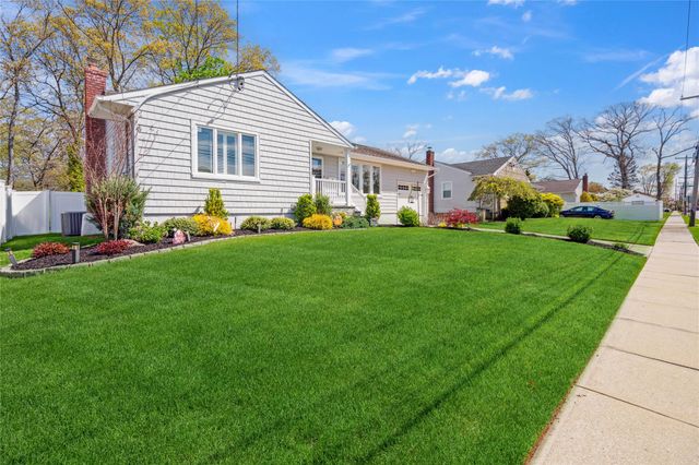 35 Ontario Ave., Massapequa, NY 11758
