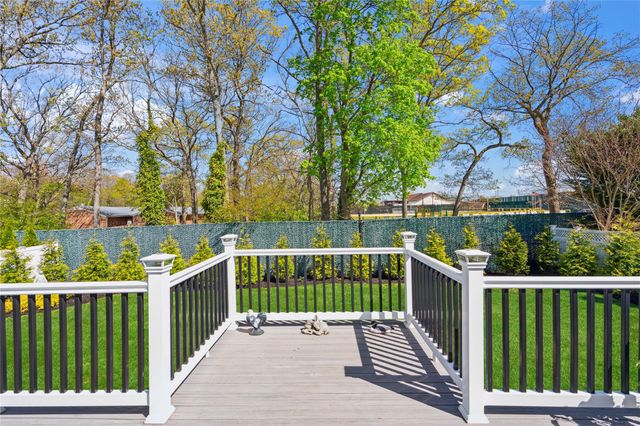 35 Ontario Ave., Massapequa, NY 11758