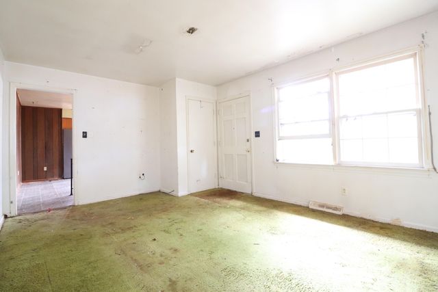 4504 Stonewall RD, Roanoke, VA 24017