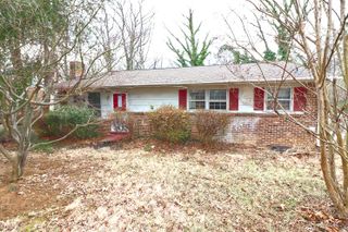 4504 Stonewall RD, Roanoke, VA 24017
