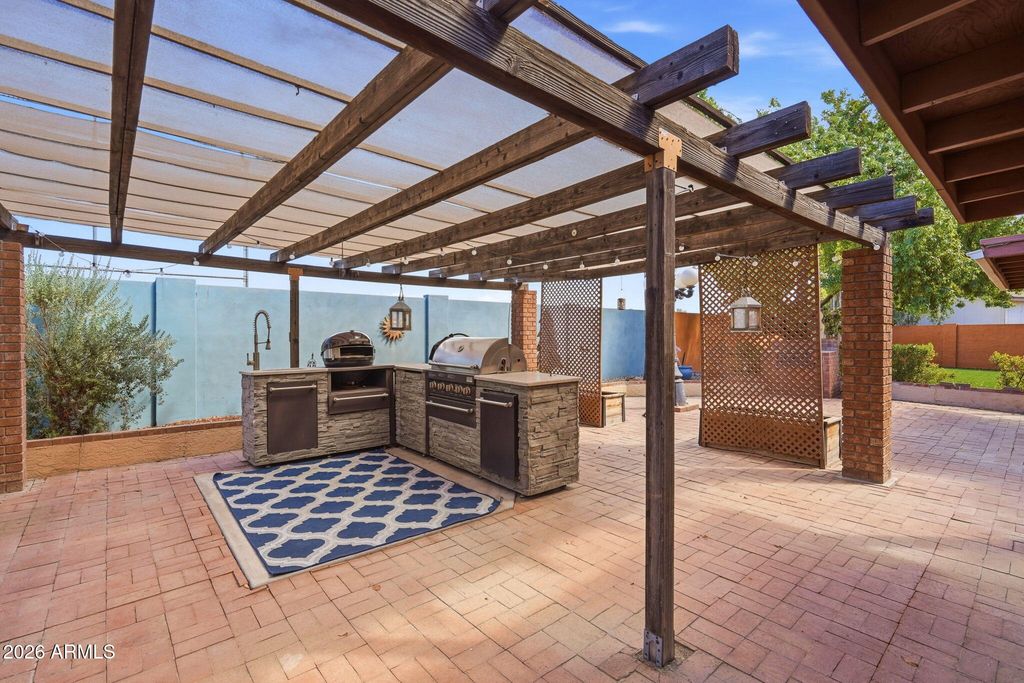 5334 W ONYX Avenue, Glendale, AZ 85302 — exterior